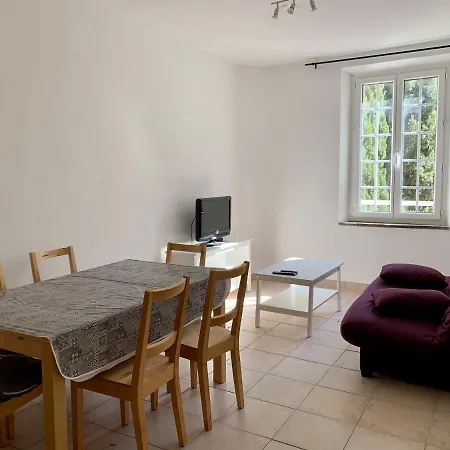 Le Chateau Des Anglades 度假居 耶尔