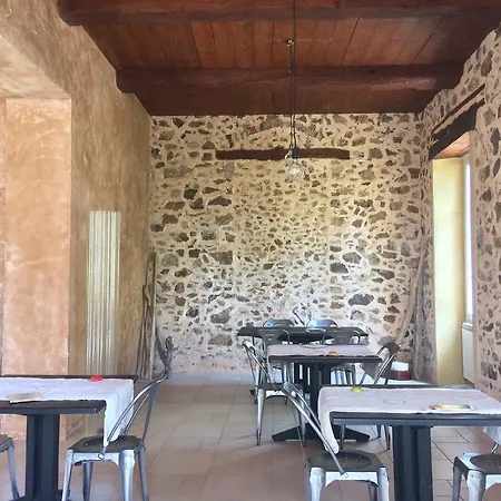 度假居 Le Chateau Des Anglades 耶尔